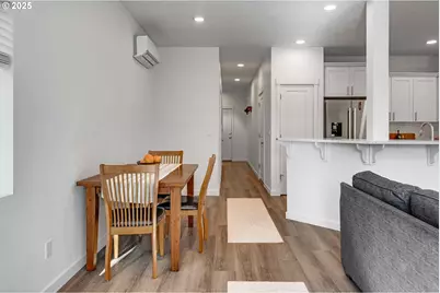 2721 S Magnolia Dr, Cornelius, OR 97113 - Photo 9