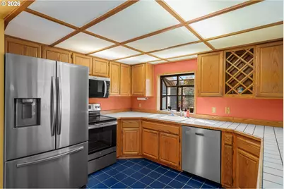 3915 Massee Grade Rd, Hood River, OR 97031 - Photo 7
