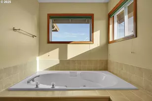 2593 NE Beech Ave, Gresham, OR 97030 - Photo 37