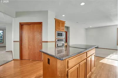 2593 NE Beech Ave, Gresham, OR 97030 - Photo 17