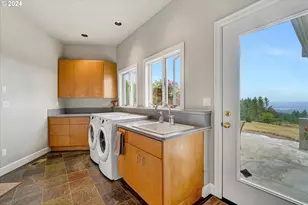 18200 NE Sunrise Peaks Ln, Hillsboro, OR 97123 - Photo 19