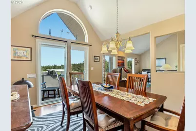 316 7th St, Long Beach, WA 98631 - Photo 25