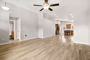 1023 NE Crista Ct, Prineville, OR 97754 - Photo 11