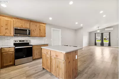 1023 NE Crista Ct, Prineville, OR 97754 - Photo 9