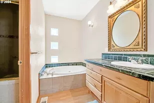 35956 Hwy 58, Pleasant Hill, OR 97455 - Photo 31