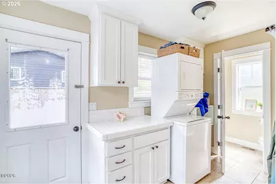 2830 SW Coast Ave, Lincoln City, OR 97367 - Photo 25