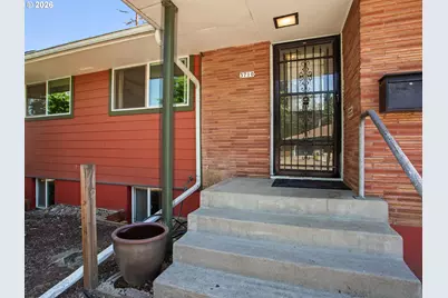 3710 SE 49th Ave, Portland, OR 97206 - Photo 3