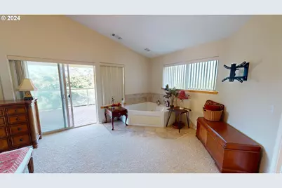 94244 10th St, Gold Beach, OR 97444 - Photo 21