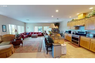 94244 10th St, Gold Beach, OR 97444 - Photo 13