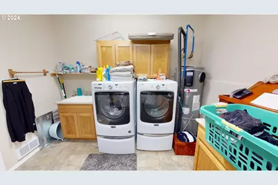 94244 10th St, Gold Beach, OR 97444 - Photo 37