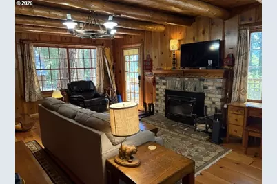 22862 Highway 58, Crescent Lake, OR 97733 - Photo 11
