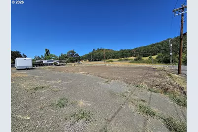 3598 Hooker Rd, Roseburg, OR 97470 - Photo 9