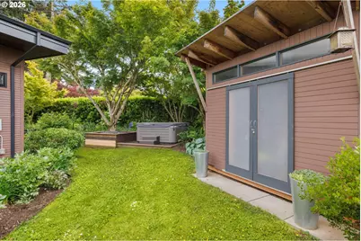 6809 SE Ash St, Portland, OR 97215 - Photo 39