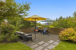 6809 SE Ash St, Portland, OR 97215 - Photo 23