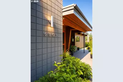 6809 SE Ash St, Portland, OR 97215 - Photo 1