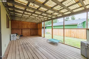 806 NE Douglas St, Newport, OR 97365 - Photo 19