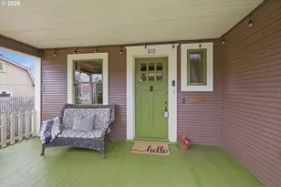 835 Ash Ave, Cottage Grove, OR 97424 - Photo 3