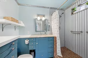 835 Ash Ave, Cottage Grove, OR 97424 - Photo 27