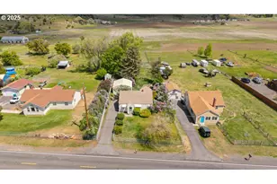 5851 Wocus Rd, Klamath Falls, OR 97601 - Photo 3