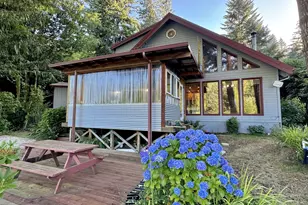 70700 Majestic Shores Rd, North Bend, OR 97459 - Photo 27