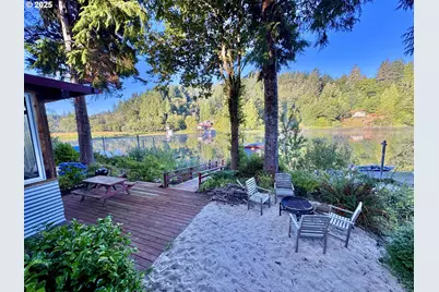 70700 Majestic Shores Rd, North Bend, OR 97459 - Photo 33
