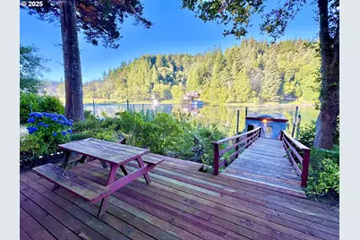 70700 Majestic Shores Rd, North Bend, OR 97459 - Photo 35