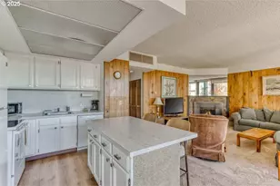 475 S Prom, Seaside, OR 97138 - Photo 9