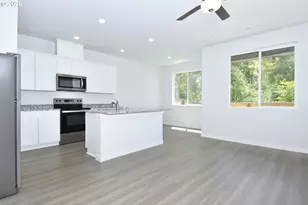 970 NE 14th St, Battle Ground, WA 98604 - Photo 3