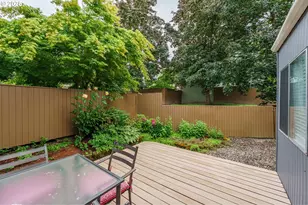 17760 NW Rolling Hill Ln, Beaverton, OR 97006 - Photo 33