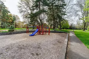 17760 NW Rolling Hill Ln, Beaverton, OR 97006 - Photo 35