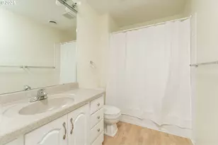 17760 NW Rolling Hill Ln, Beaverton, OR 97006 - Photo 21