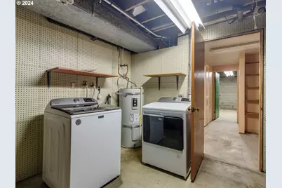 3893 Cedaroak Dr, West Linn, OR 97068 - Photo 33