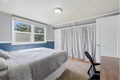 221 SE 109th Ave, Portland, OR 97216 - Photo 27