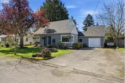 221 SE 109th Ave, Portland, OR 97216 - Photo 9