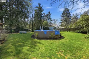 221 SE 109th Ave, Portland, OR 97216 - Photo 37