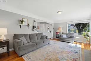 221 SE 109th Ave, Portland, OR 97216 - Photo 13