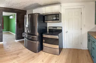 680 S 5th St, Harrisburg, OR 97446 - Photo 7