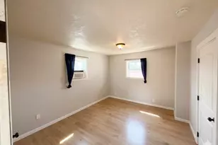 680 S 5th St, Harrisburg, OR 97446 - Photo 11