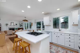 36745 Eldridge Dr, Sandy, OR 97055 - Photo 9