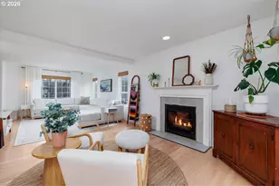 36745 Eldridge Dr, Sandy, OR 97055 - Photo 3