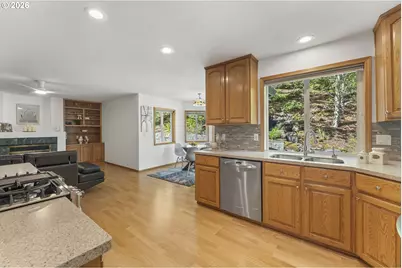 8453 SW 181st Ave, Beaverton, OR 97007 - Photo 13