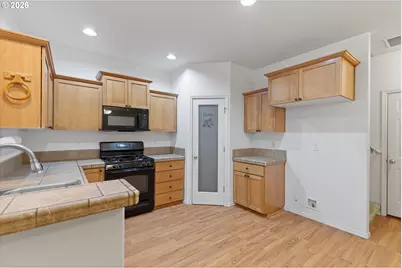 1188 SE Moonlight Ave, Hillsboro, OR 97123 - Photo 9