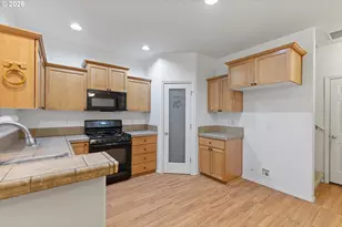 1188 SE Moonlight Ave, Hillsboro, OR 97123 - Photo 9