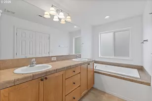 1188 SE Moonlight Ave, Hillsboro, OR 97123 - Photo 25