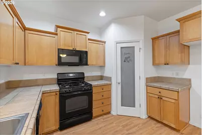 1188 SE Moonlight Ave, Hillsboro, OR 97123 - Photo 11