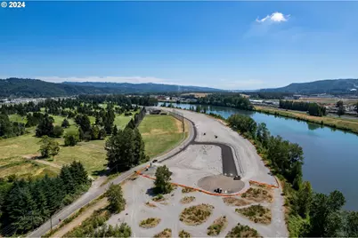 2084 S River Rd, Kelso, WA 98626 - Photo 3