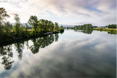 2158 S River Rd, Kelso, WA 98626 - Photo 3