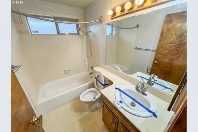 1886 Woodstock Cir, Salem, OR 97304 - Photo 15
