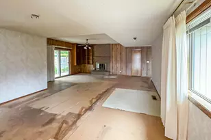 1886 Woodstock Circle, Salem, OR 97304 - Photo 3