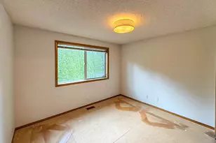 1886 Woodstock Circle, Salem, OR 97304 - Photo 13